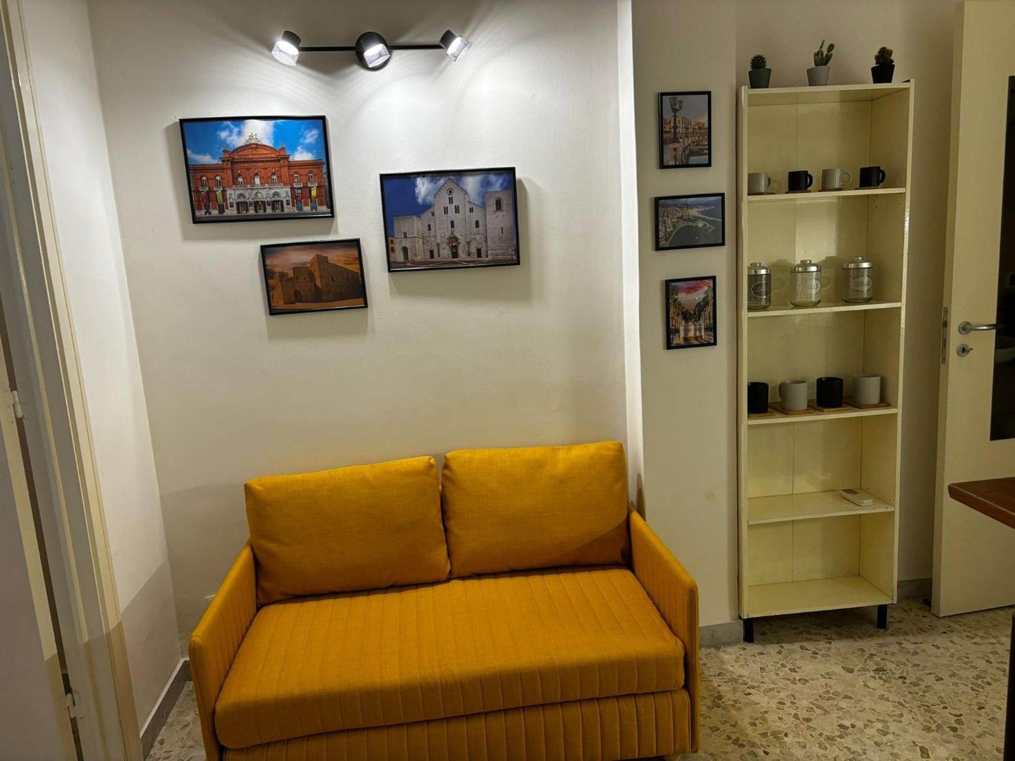 Cavour Housing Bari
